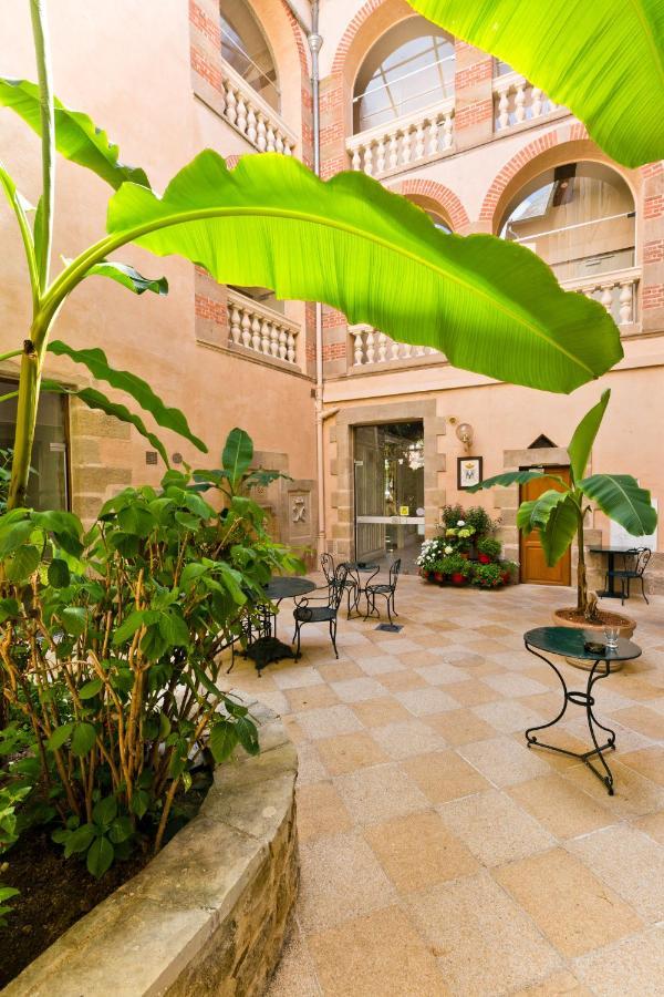 Hotel Montespan Bourbon-l'Archambault Exterior photo